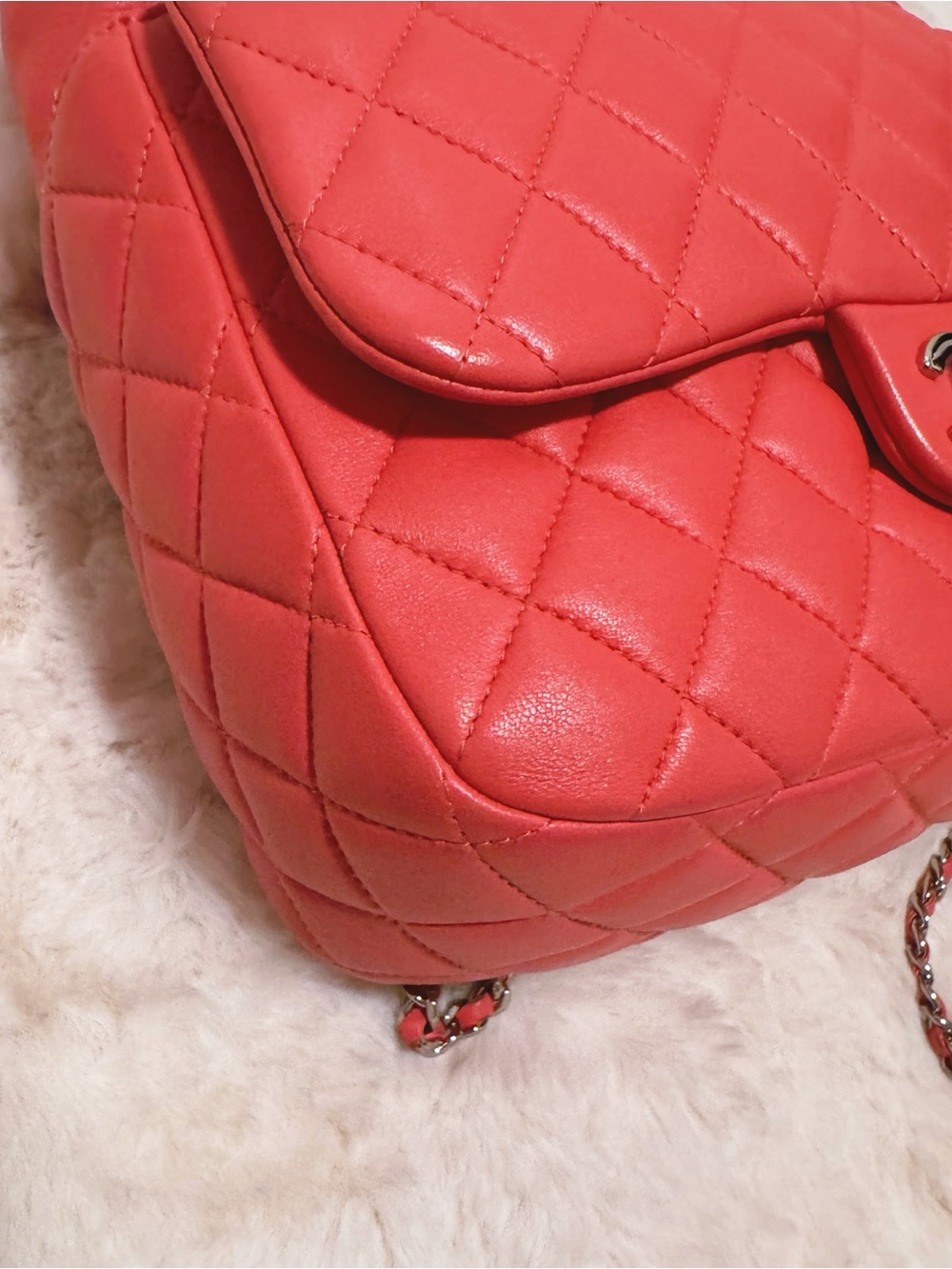 Chanel Red Quilted Backpack In Seoul - Picture 5 of 15